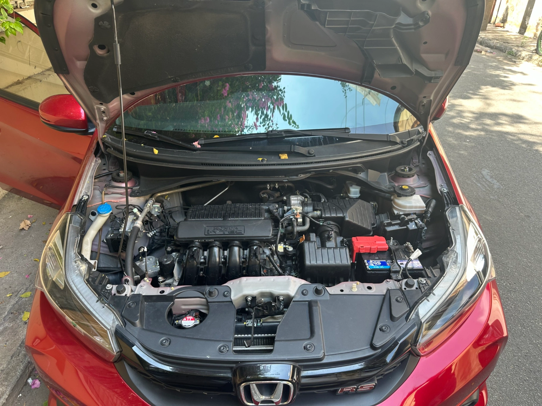 Honda Brio RS 2019 - Khoang động cơ 1