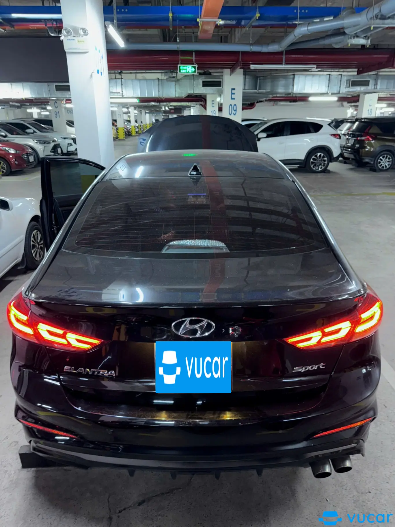 Hyundai Elantra Sport 1.6 AT 2018 - Ngoại thất 3