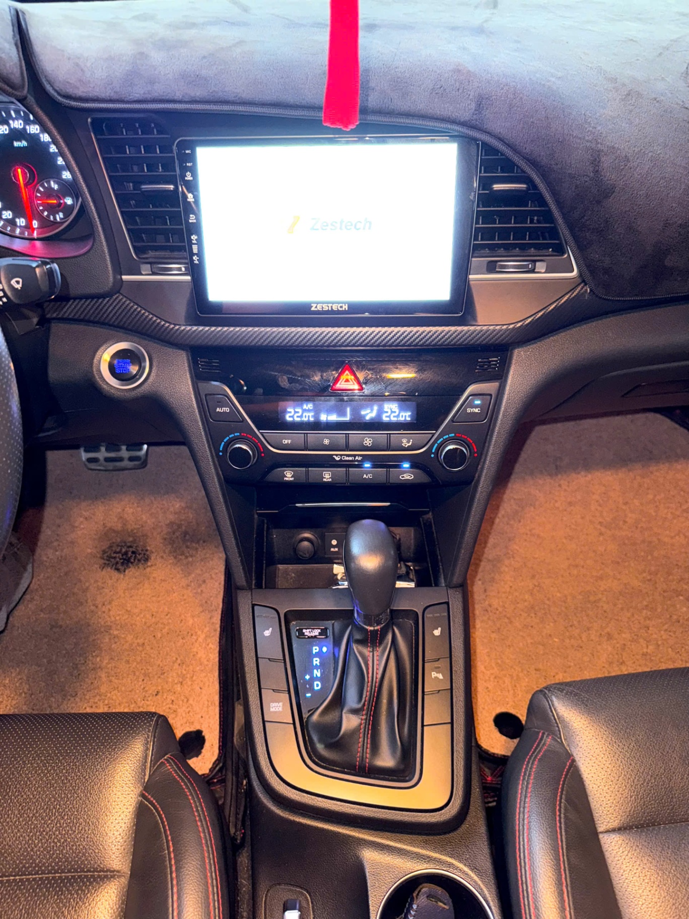 Hyundai Elantra Sport 1.6 AT 2018 - Nội thất 16