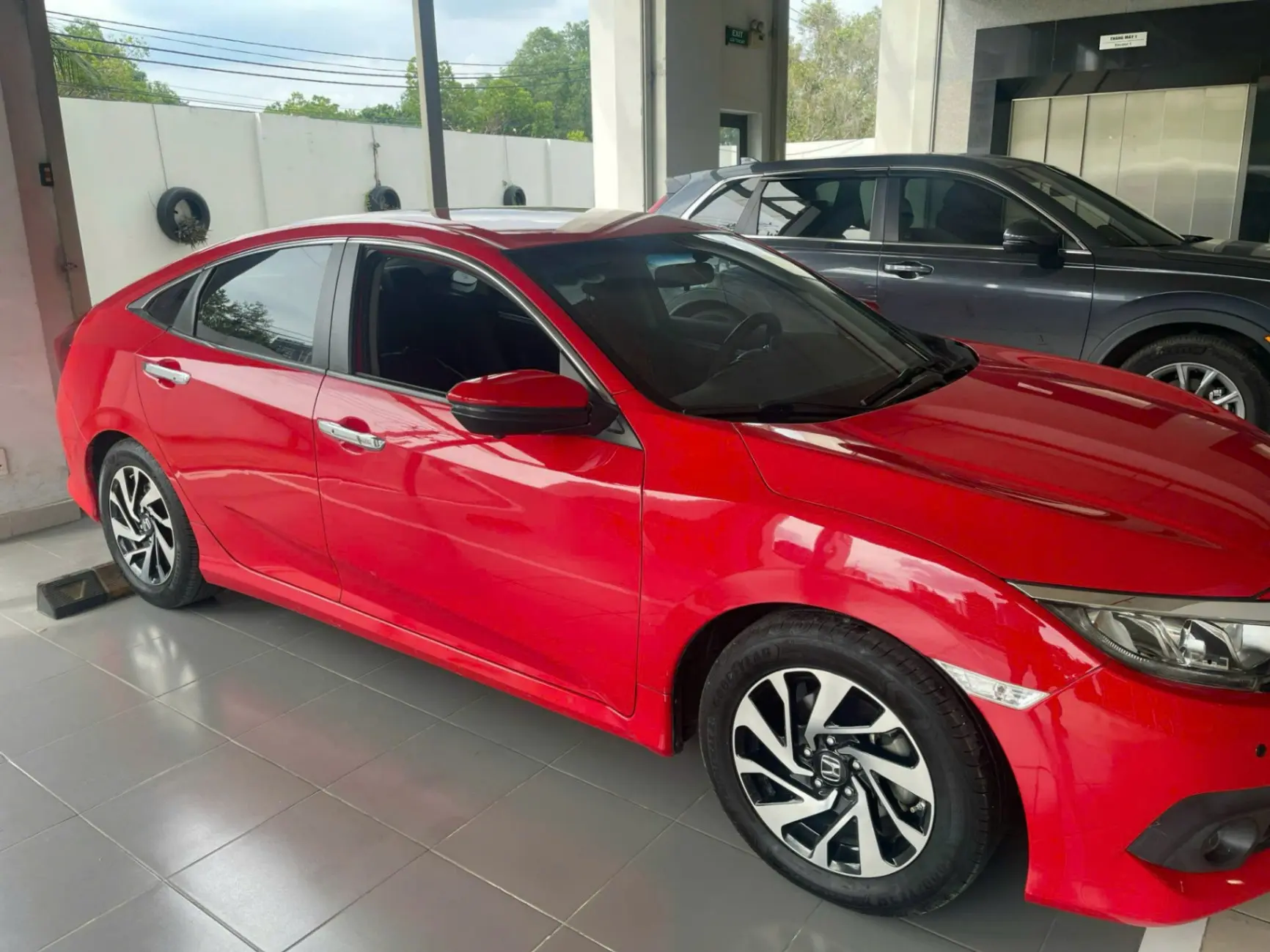 Honda Civic E 2018 - Ngoại thất 7