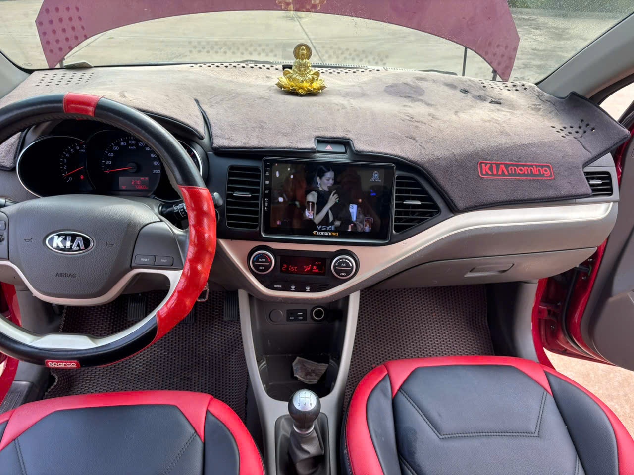 Kia Morning Si MT 2018 - Nội thất 2
