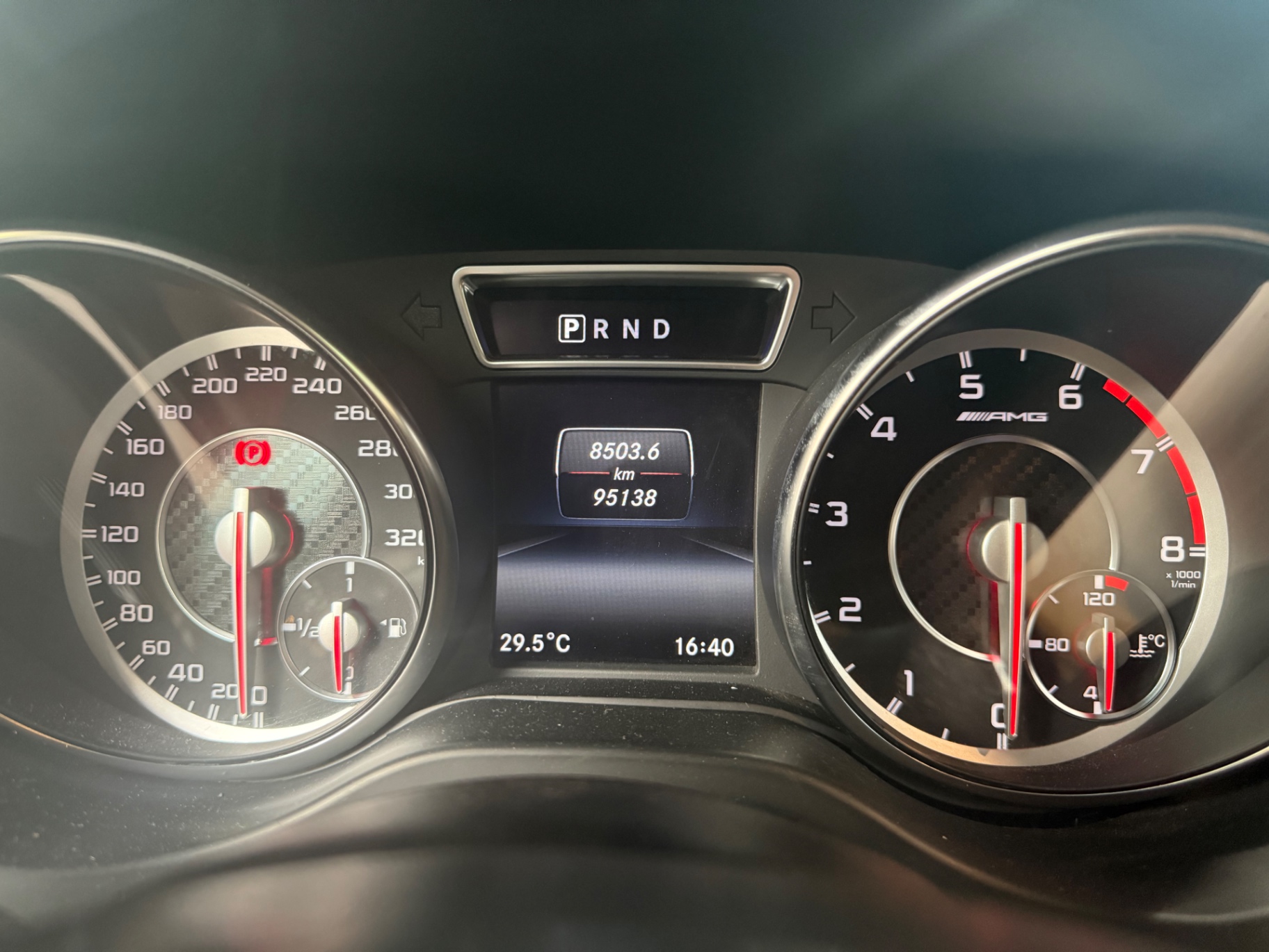 Mercedes Cla class CLA 45 AMG 4Matic 2014 - Nội thất 5