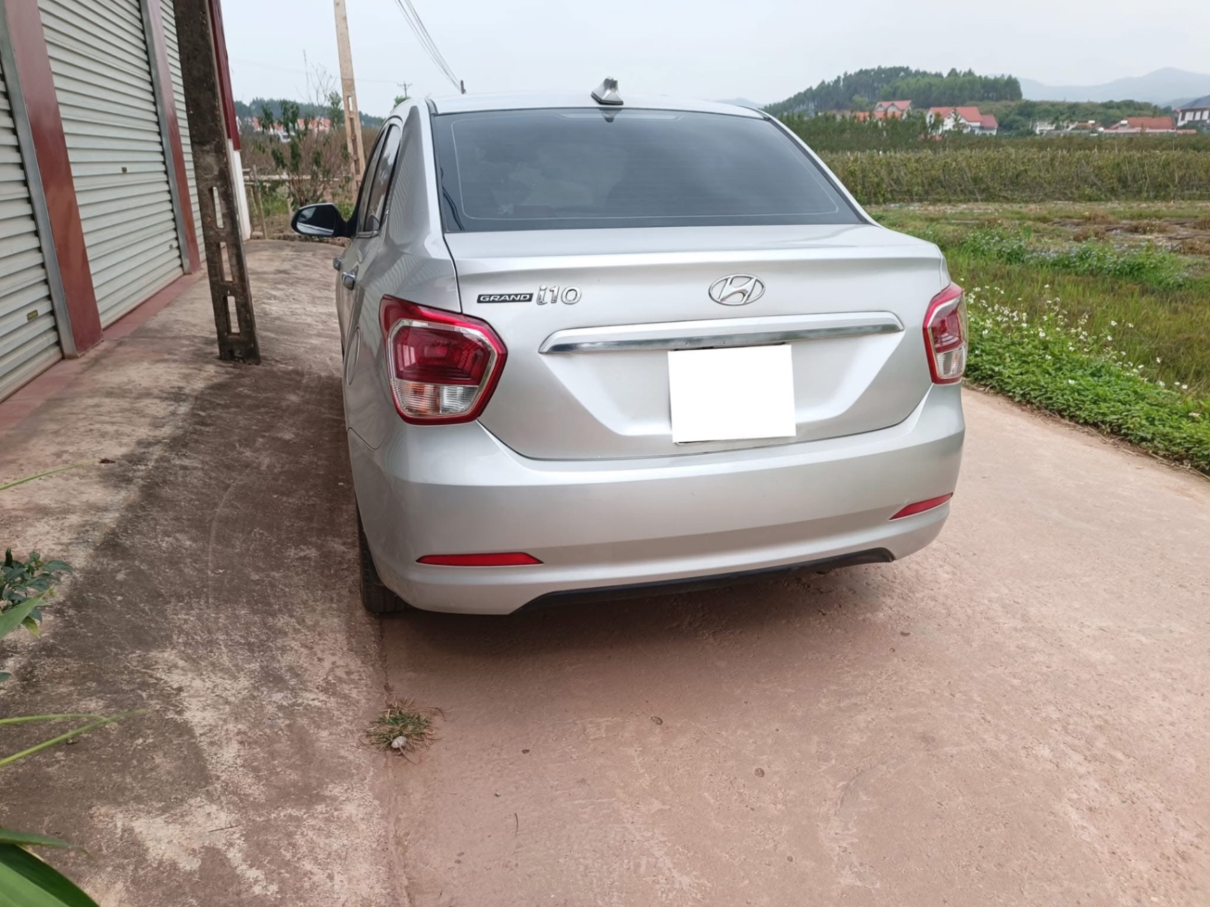 Hyundai I10 Grand 1.2 MT Base 2015 - Ngoại thất 2