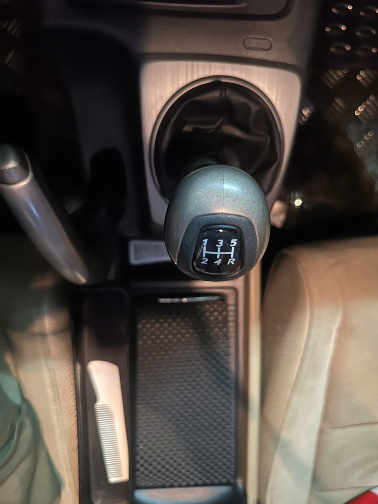 Honda Civic 1.8 MT 2008 - Nội thất 7