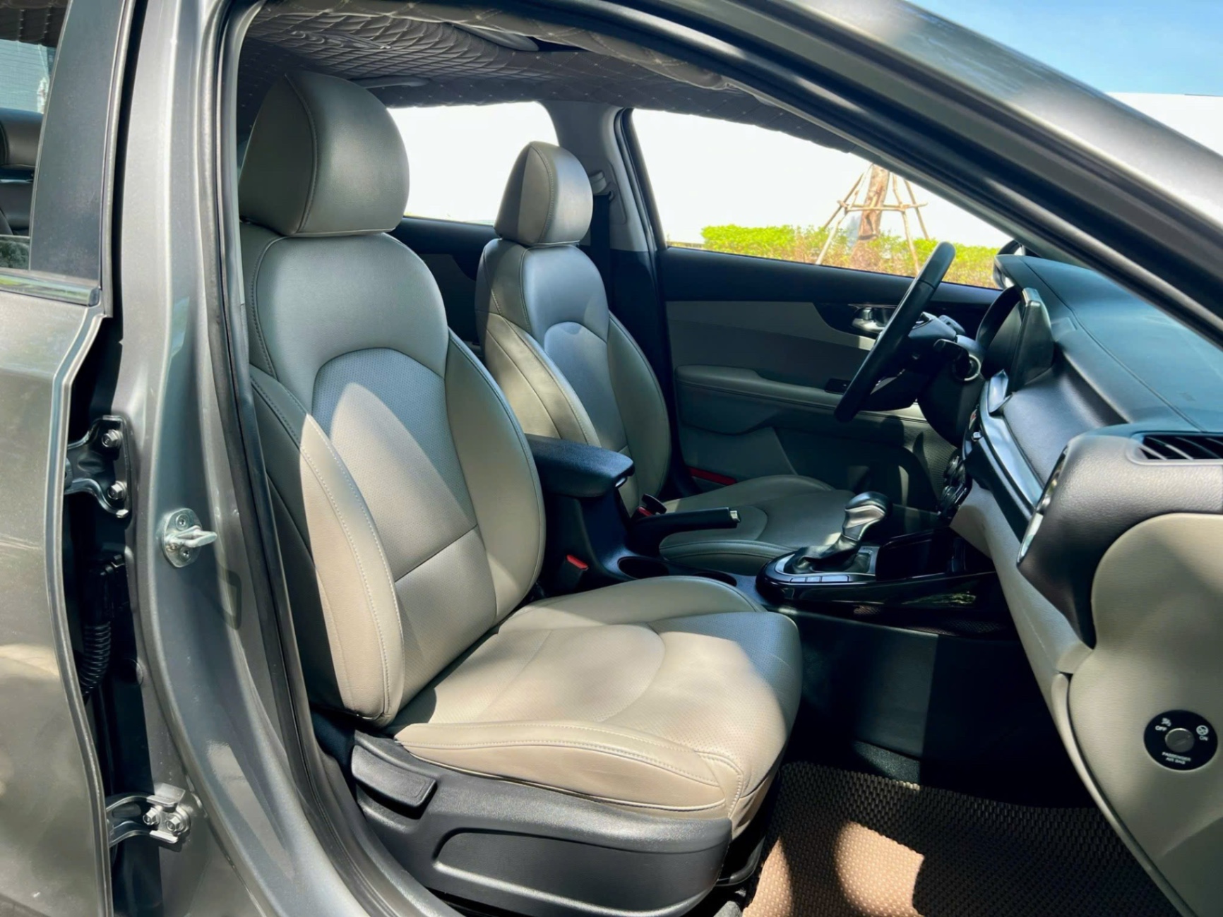Kia Cerato 1.6 AT Luxury 2018 - Nội thất 1