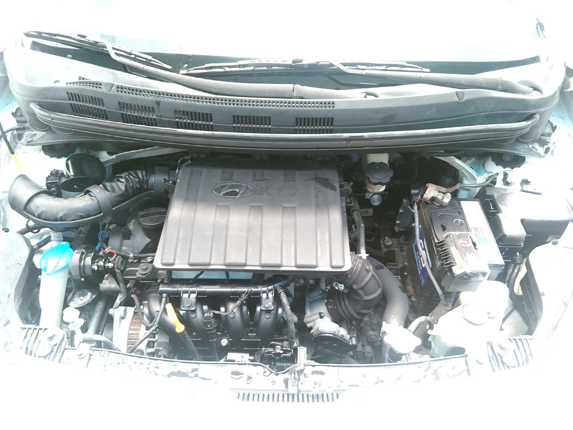 Hyundai I10 Grand 1.2 MT 2019 - Khoang động cơ 1