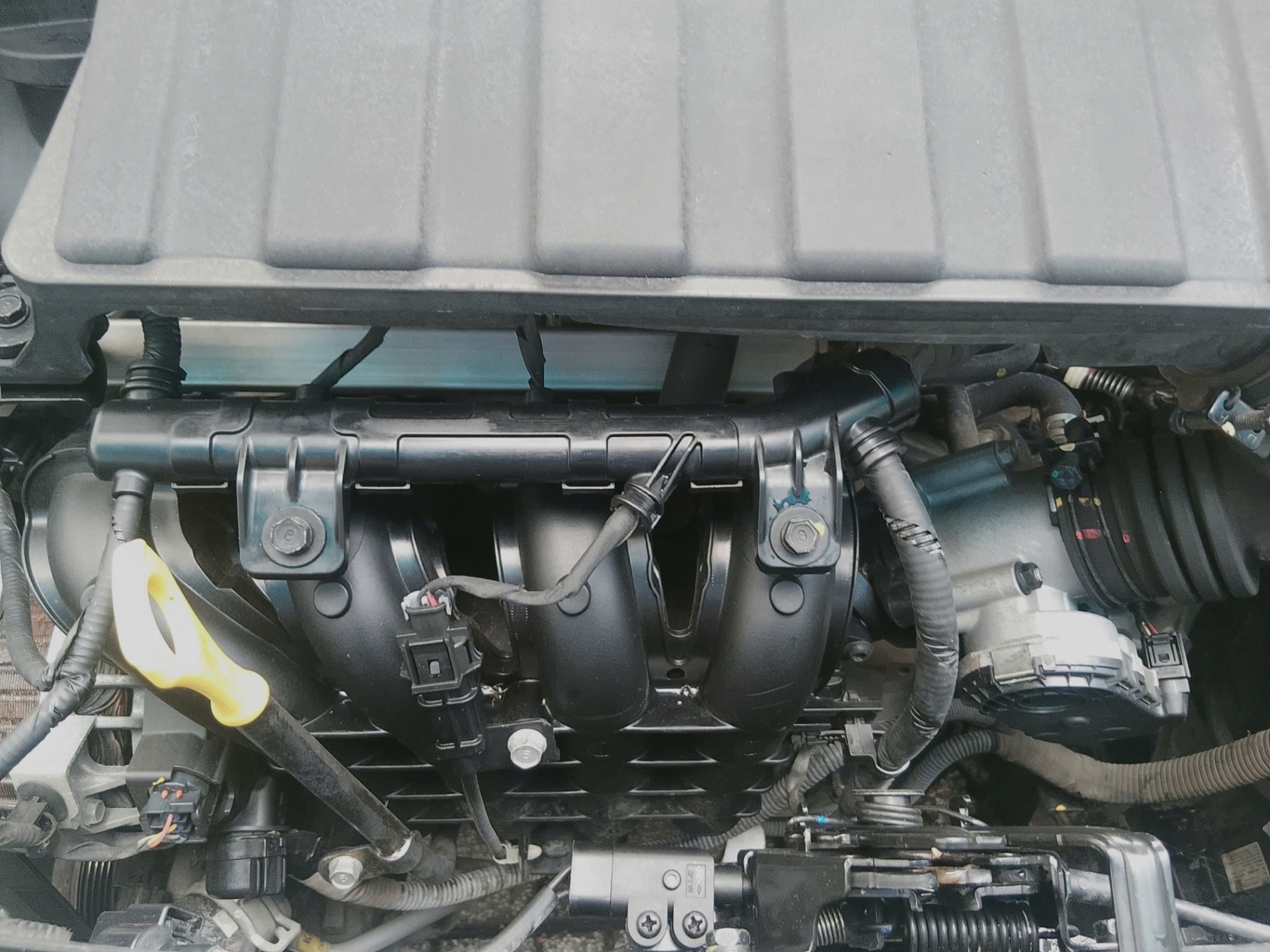 Hyundai I10 Grand 1.2 MT 2019 - Khoang động cơ 4