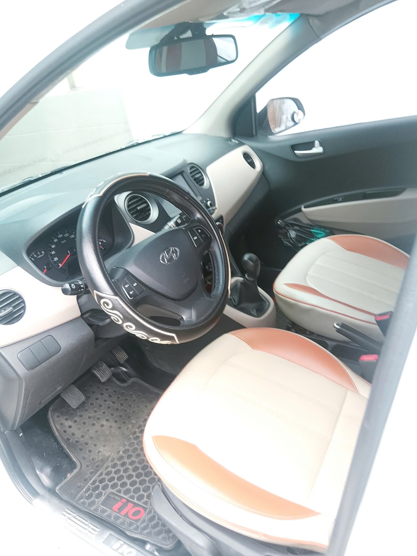 Hyundai I10 Grand 1.2 MT 2019 - Nội thất 12