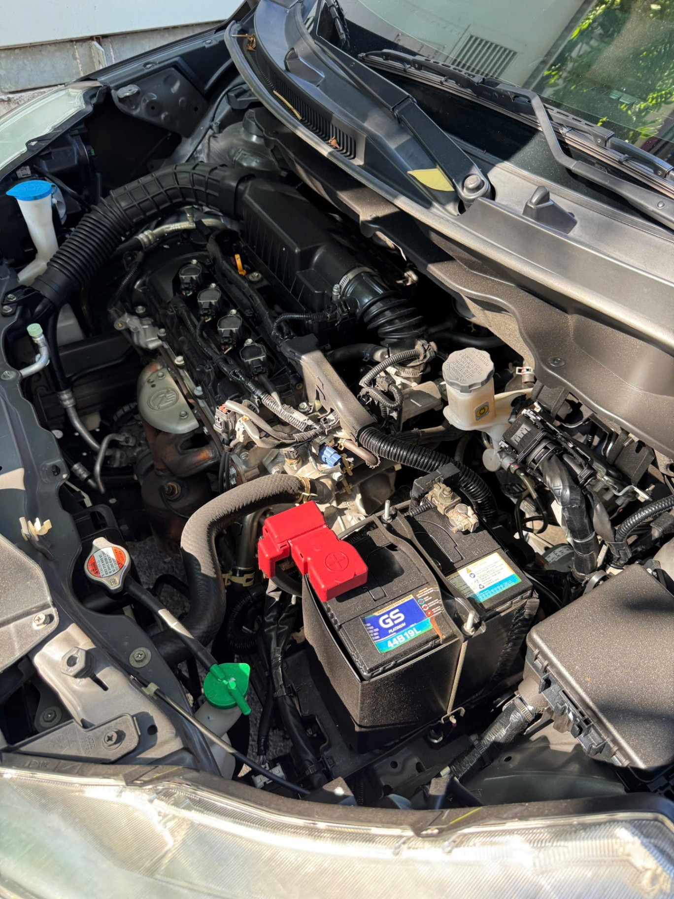 Suzuki Ertiga Sport 1.5 AT 2020 - Khoang động cơ 2
