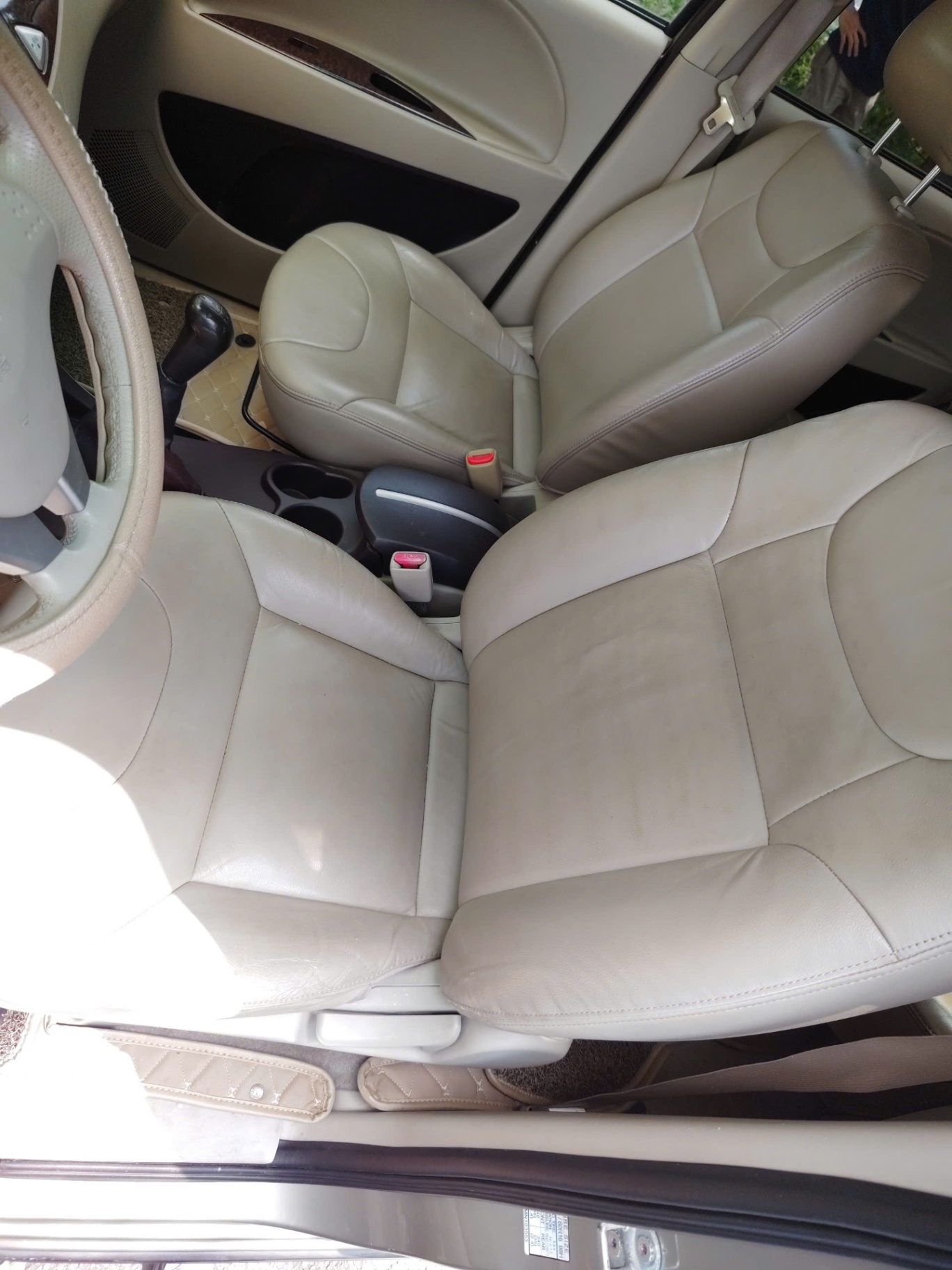 Mitsubishi Zinger GLS 2.4 MT 2008 - Nội thất 4
