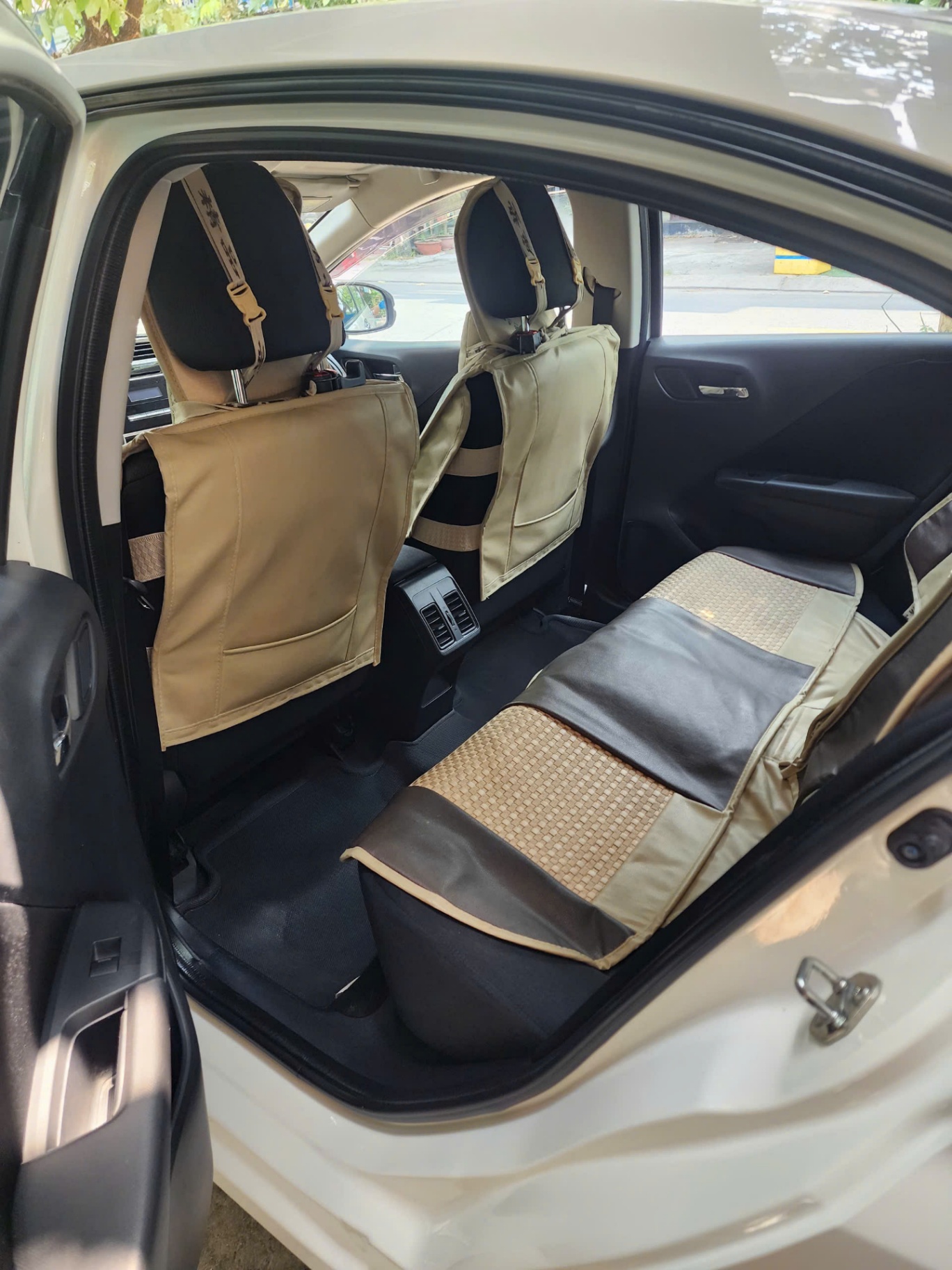 Honda City 1.5 AT 2016 - Nội thất 3