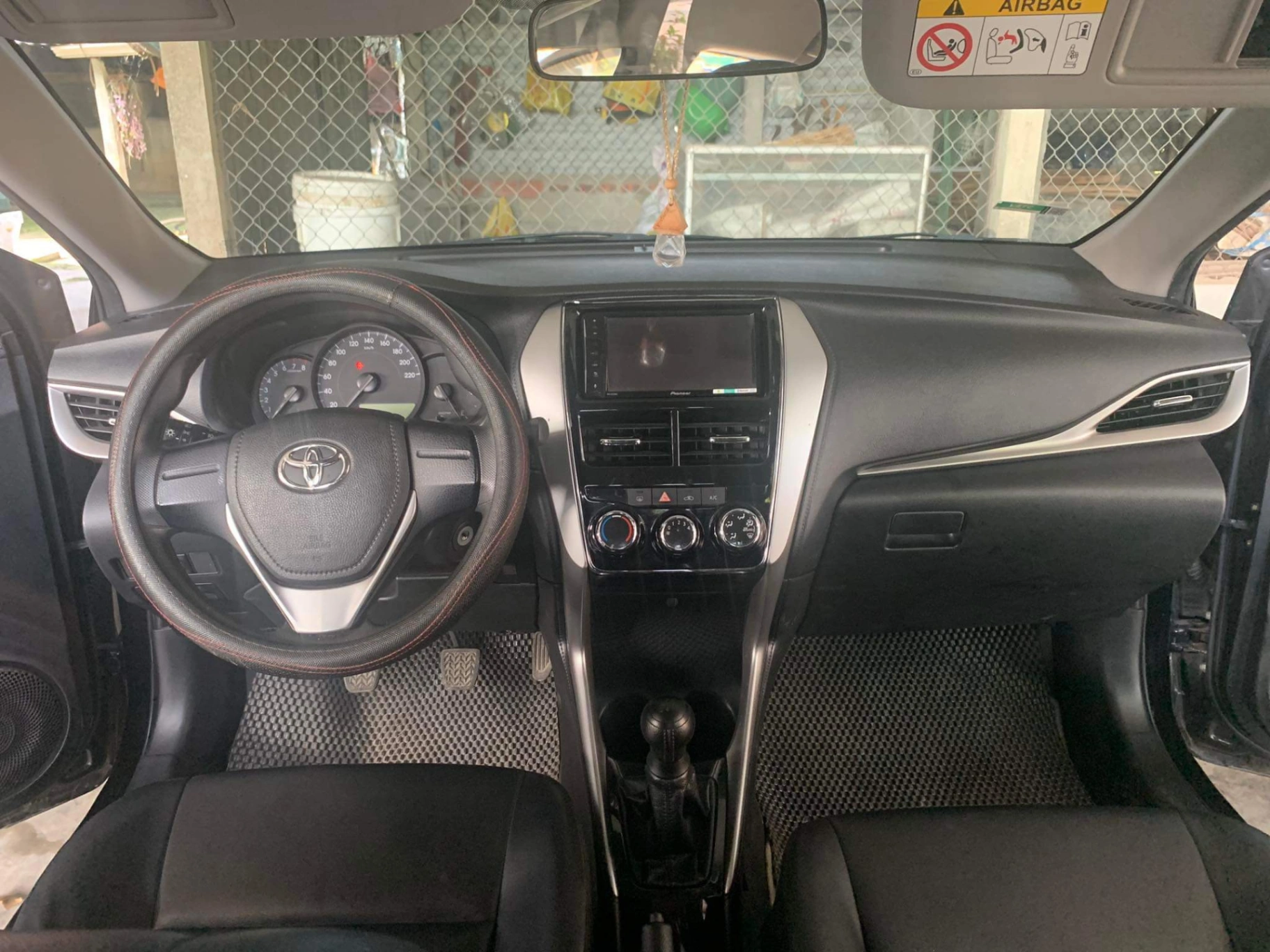 Toyota Vios 1.5E MT 2020 - Nội thất 1