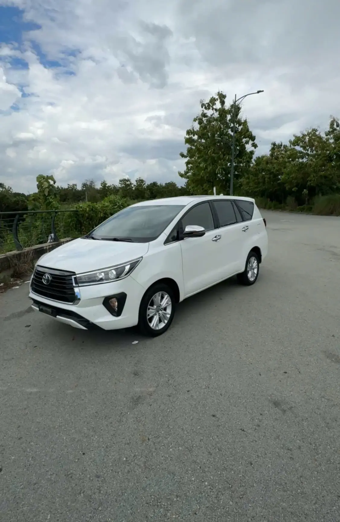 Toyota Innova V 2.0 AT 2021 - Ngoại thất 2