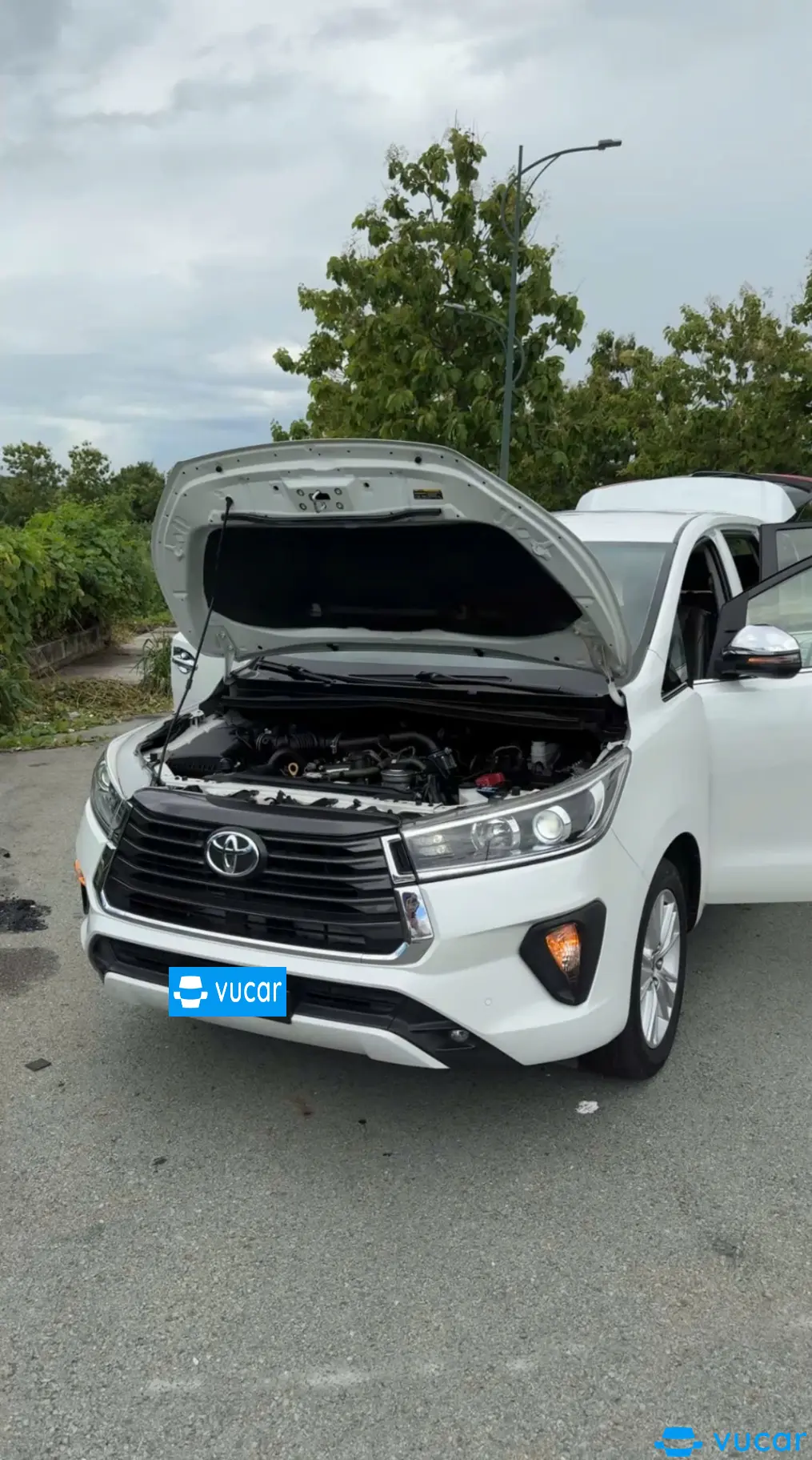 Toyota Innova V 2.0 AT 2021 - Ngoại thất 4