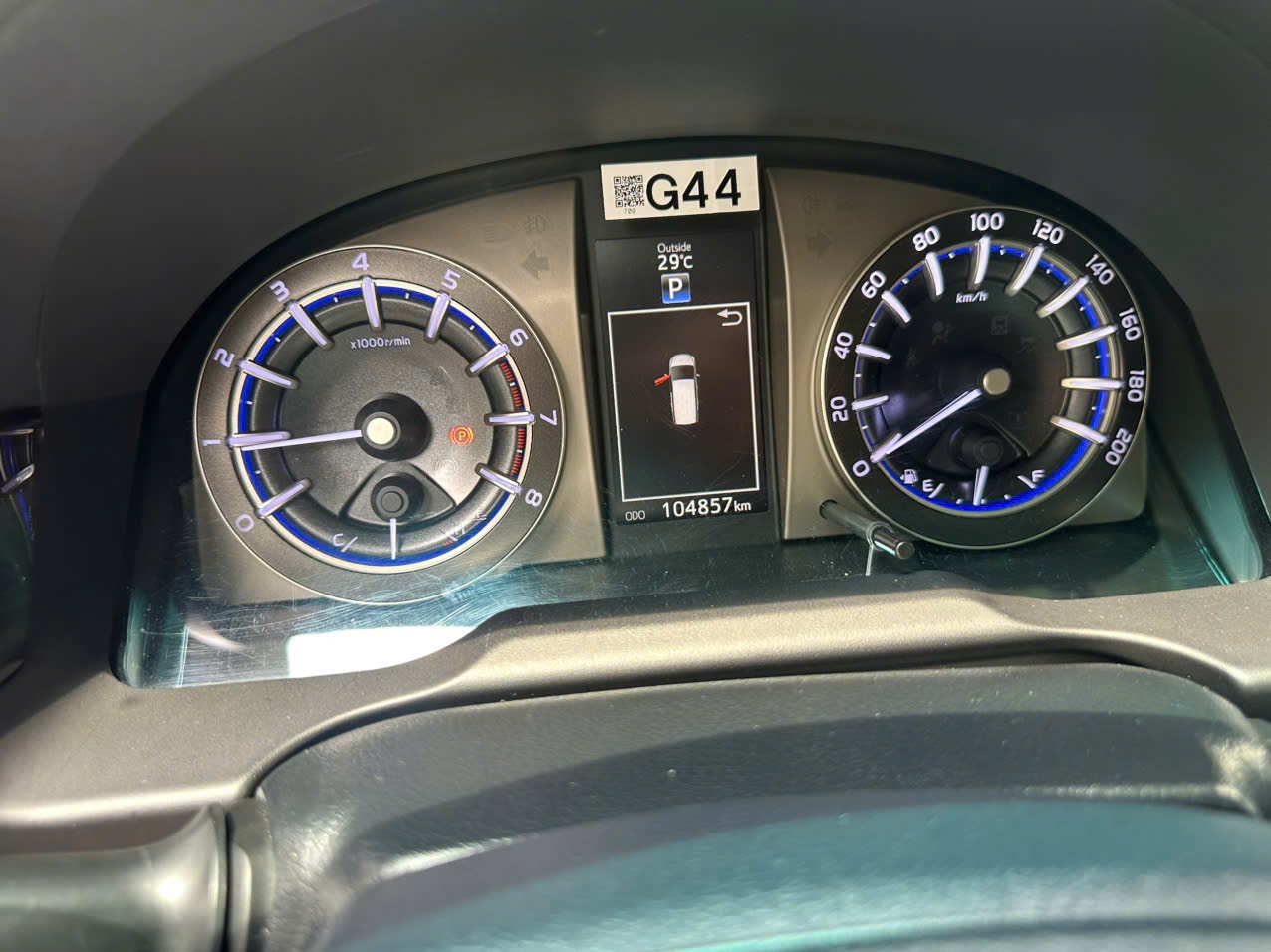 Toyota Innova V 2.0 AT 2021 - Nội thất 10