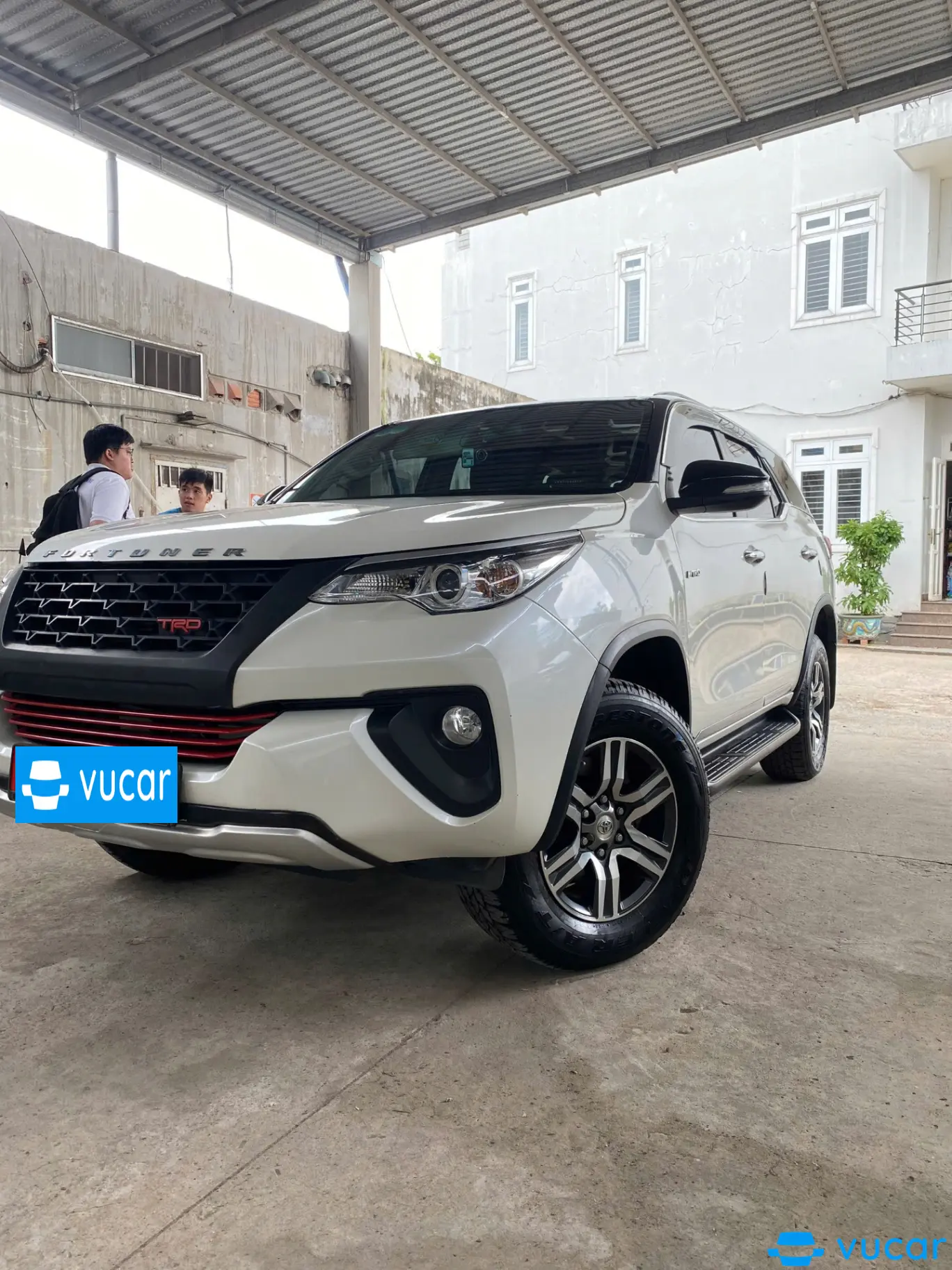 Toyota Fortuner 2.4G 4x2 MT 2017