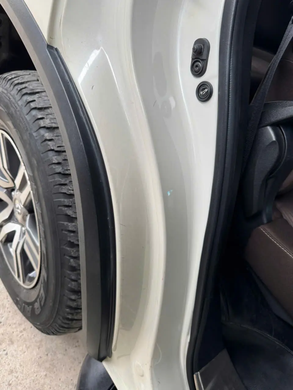 Toyota Fortuner 2.4G 4x2 MT 2017 - Ngoại thất 10