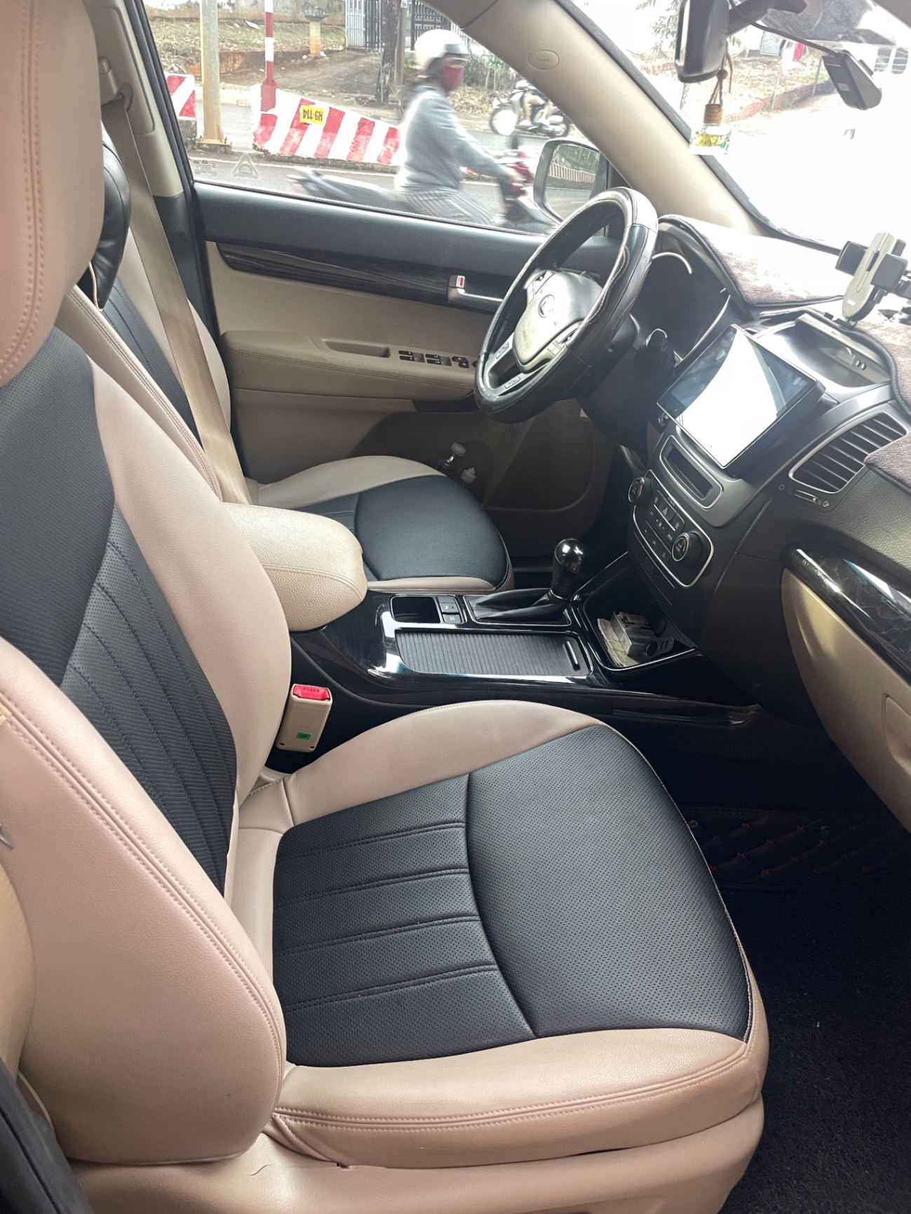Kia Sorento GAT 2017 - Nội thất 1
