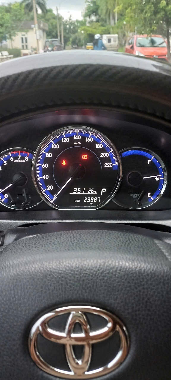 Toyota Vios E CVT 2022 - Nội thất 1