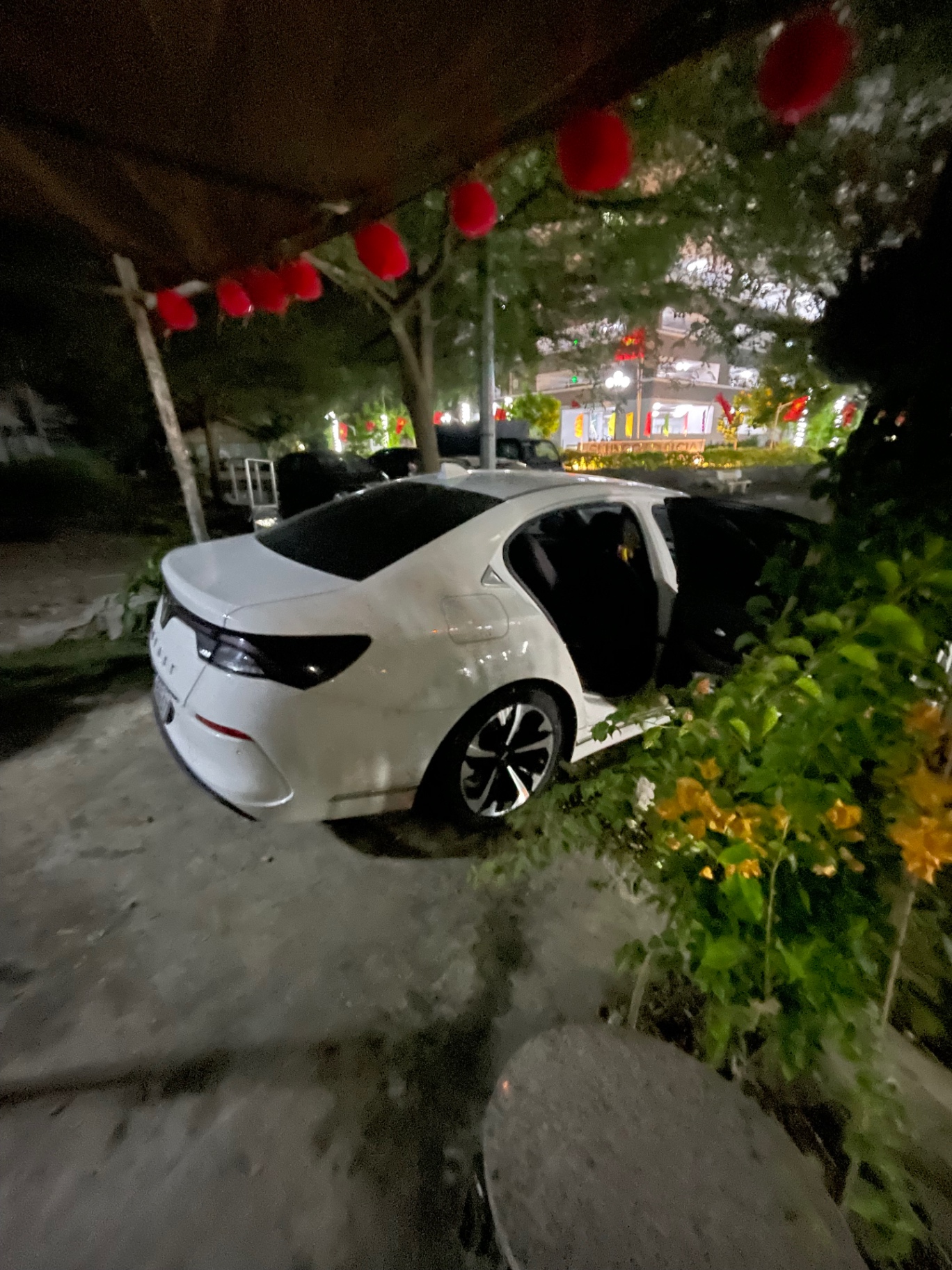 Vinfast Lux a 2.0 Plus 2.0 AT 2020