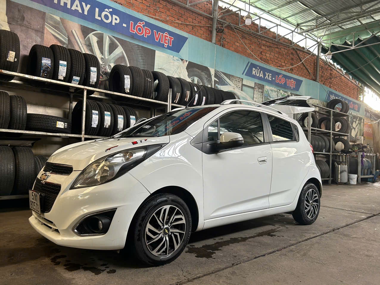 Chevrolet Spark LT 1.2 MT 2017 - Ngoại thất 3