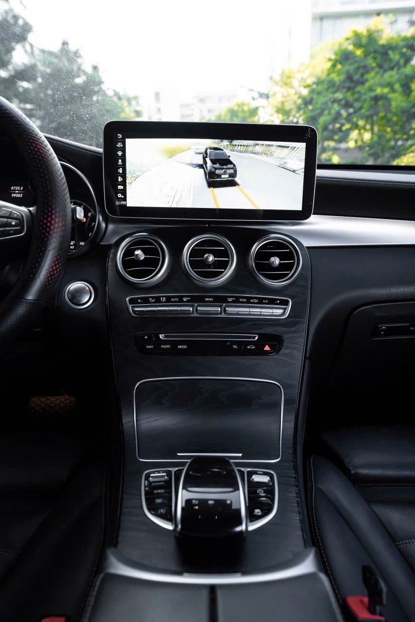 Mercedes Glc 300 4Matic 2019 - Nội thất 1