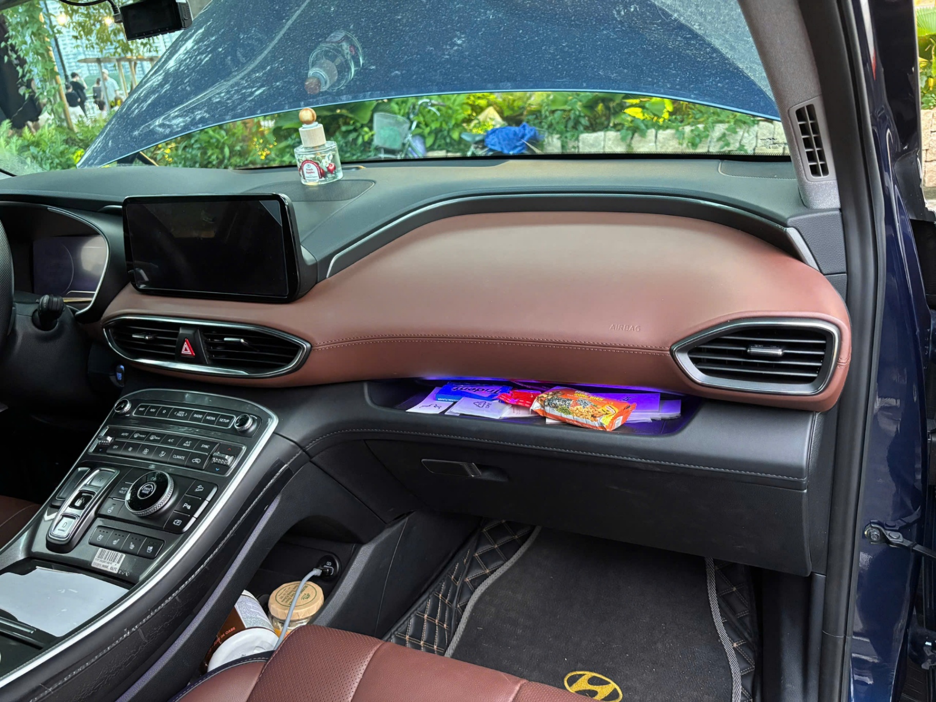 Hyundai Santafe 2.5 Premium 2023 - Nội thất 4
