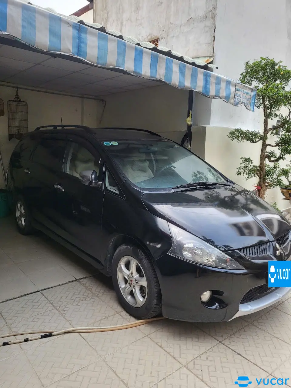 Mitsubishi Grandis 2.4 AT 2005 - Ngoại thất 2