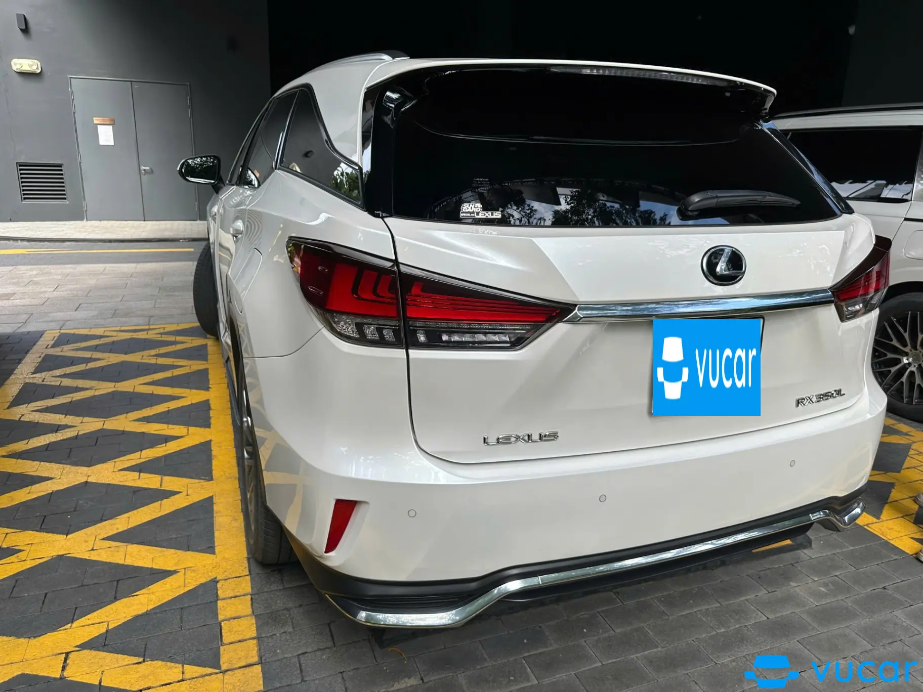 Lexus Rx 350L 2019 - Ngoại thất 6