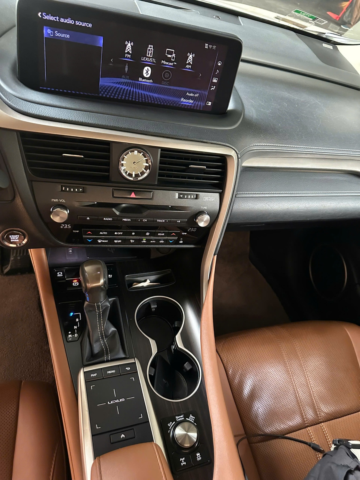Lexus Rx 350L 2019 - Nội thất 5