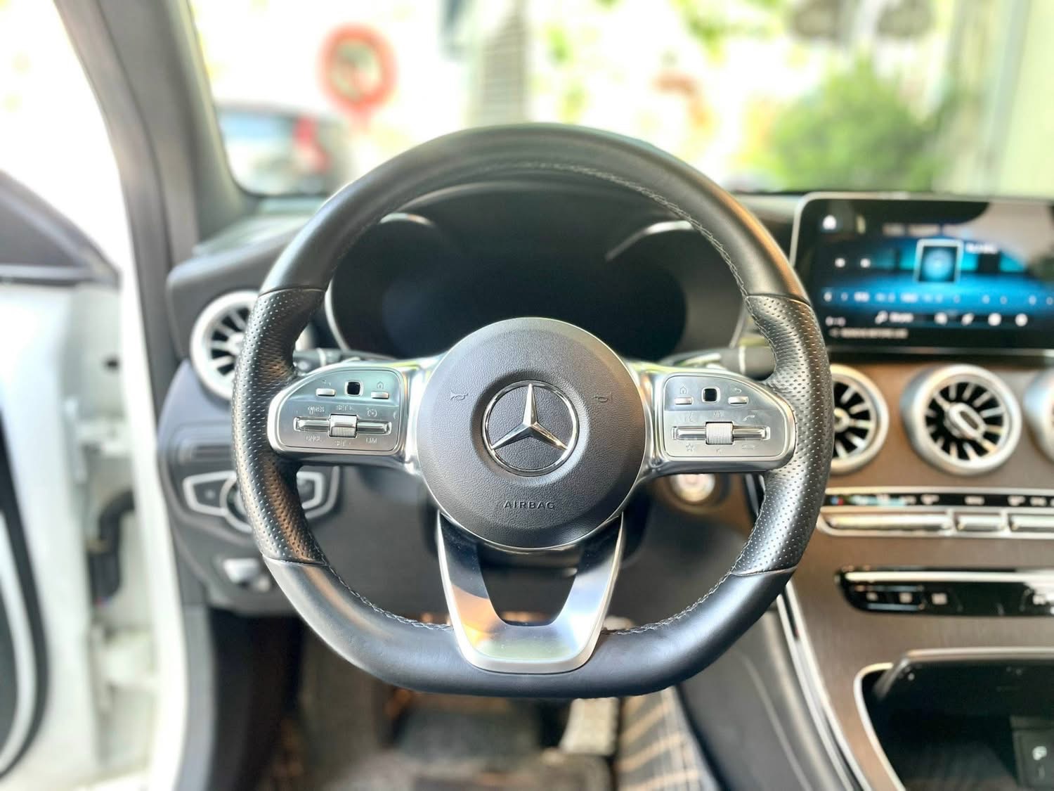 Mercedes Glc 300 4Matic 2022 - Nội thất 2