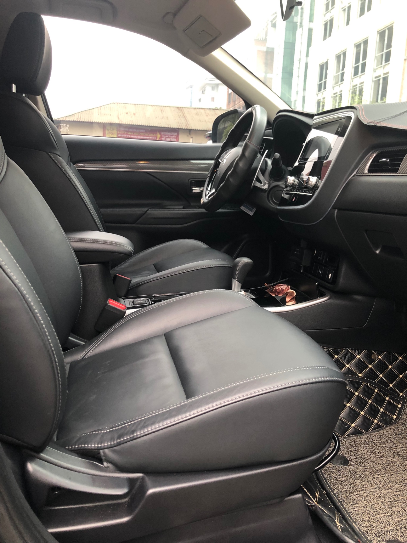 Mitsubishi Outlander 2.0 CVT Premium 2020 - Nội thất 2