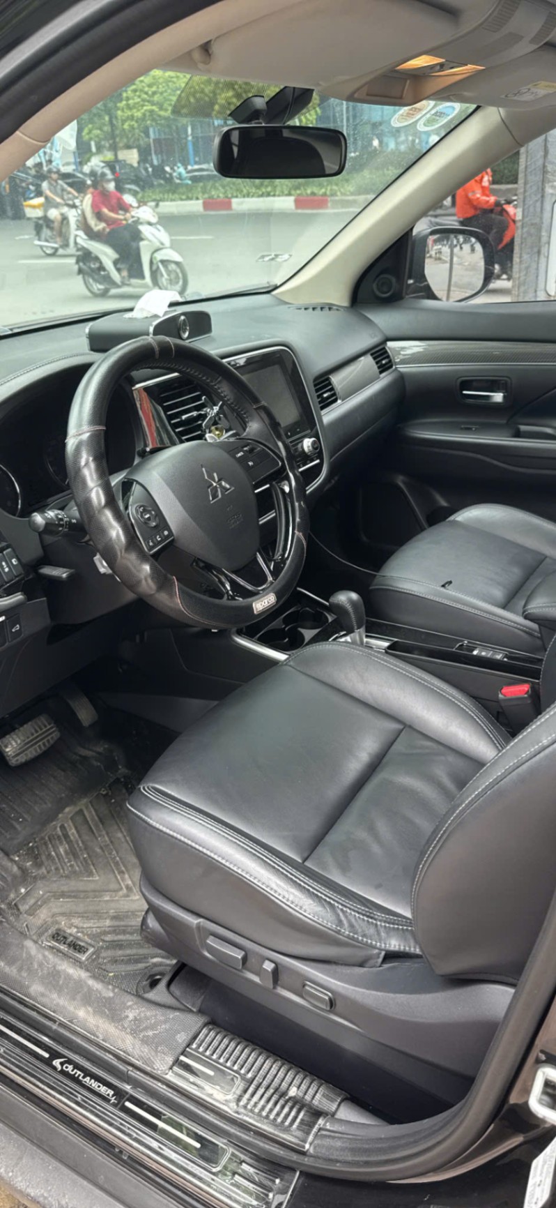 Mitsubishi Outlander 2.0 CVT Premium 2020 - Nội thất 3