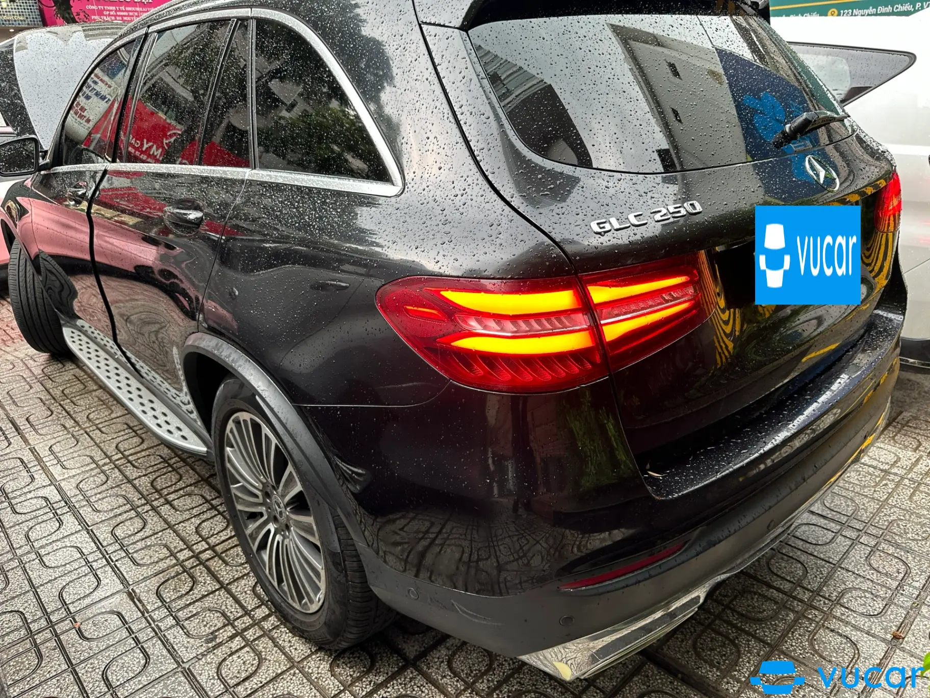 Mercedes Glc 250 4Matic 2018 - Ngoại thất 1