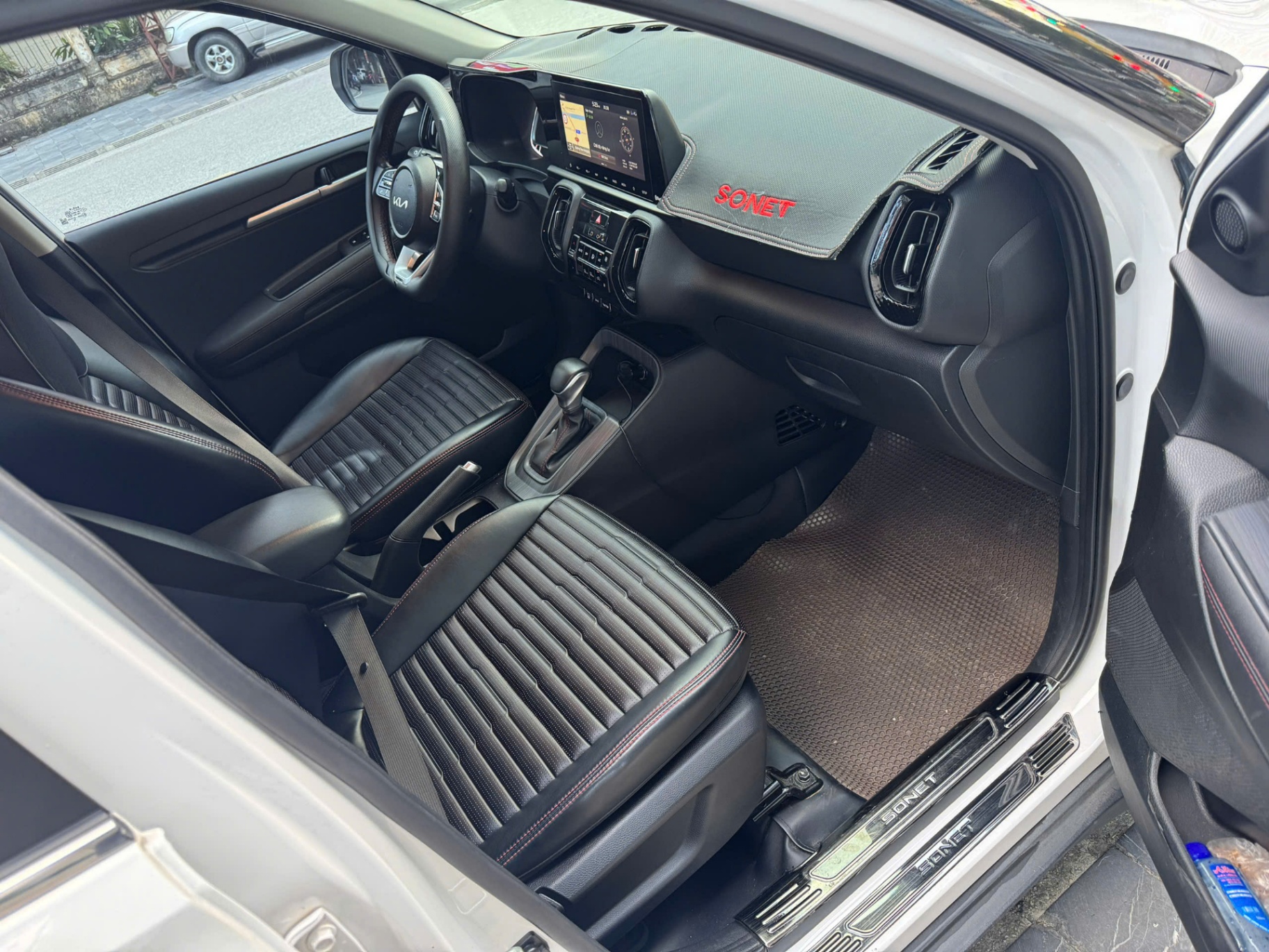 Kia Sonet Premium 1.5 AT 2022 - Nội thất 3