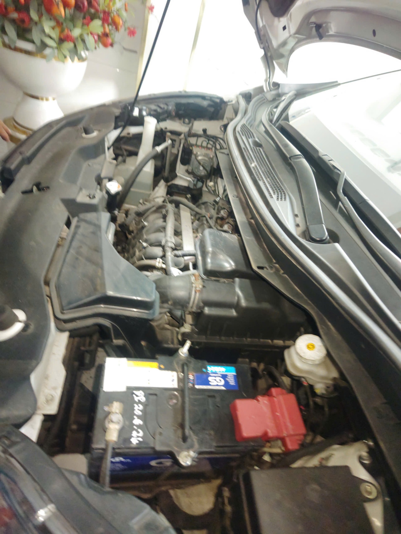 Mitsubishi Xpander 1.5 AT 2021 - Khoang động cơ 2