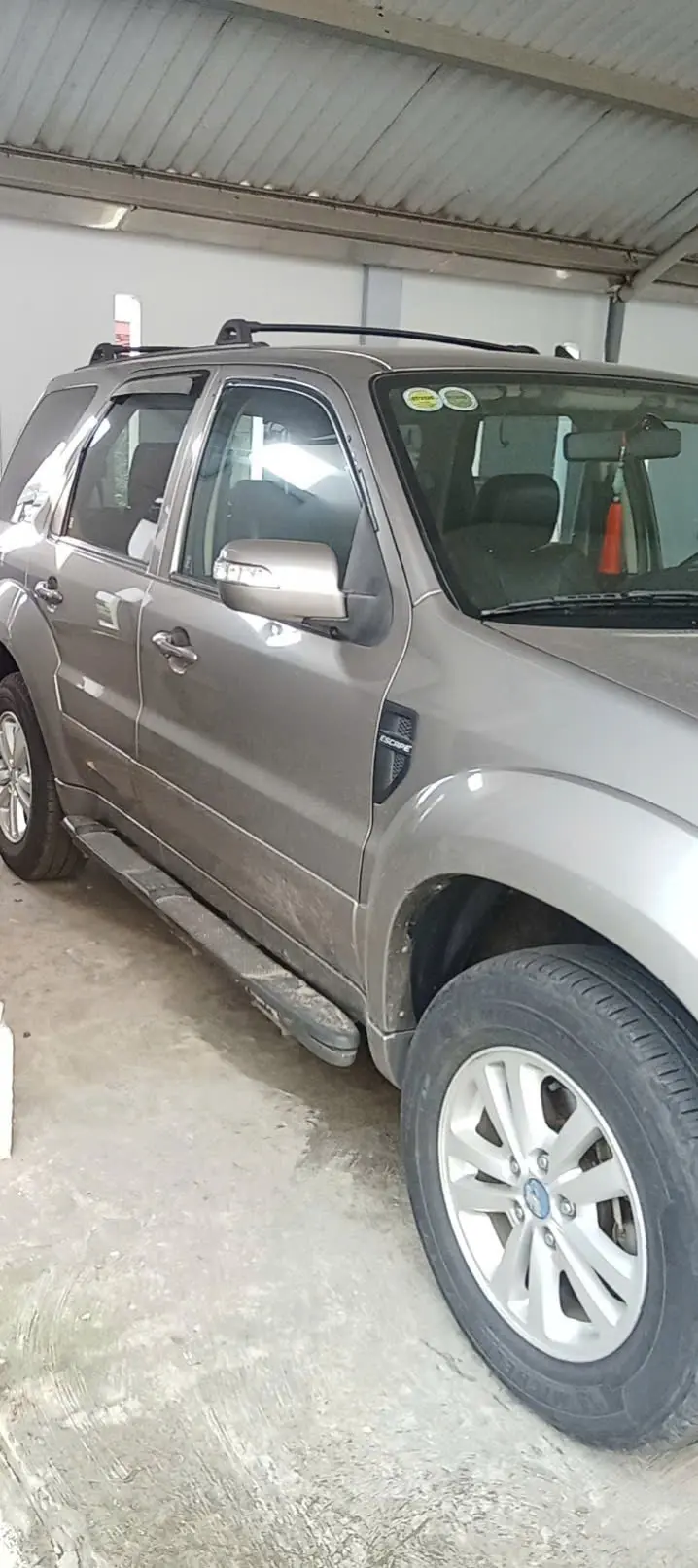 Ford Escape XLS 2.3L 4x2 AT 2011 - Ngoại thất 2