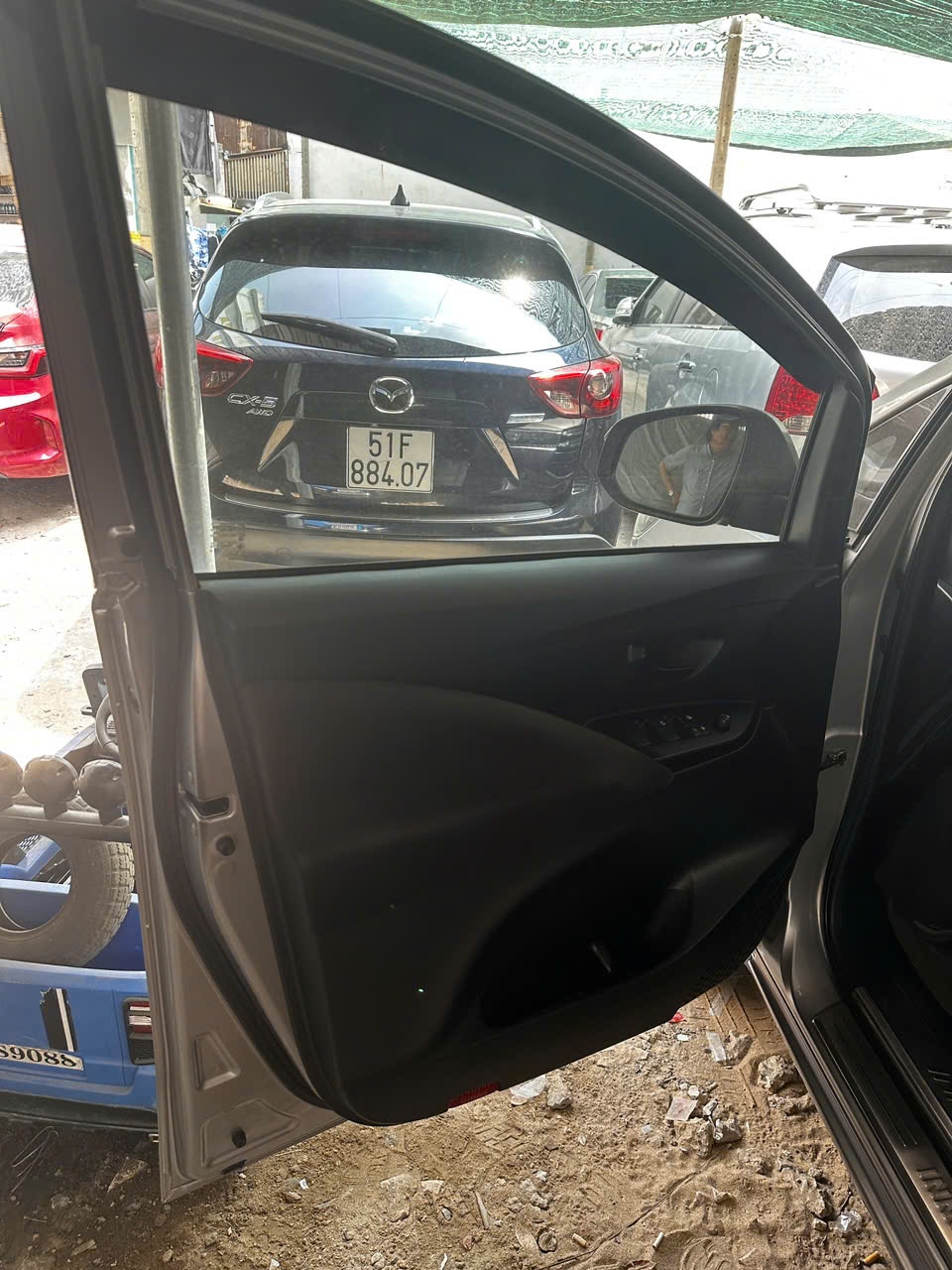 Toyota Innova 2.0 E MT 2018 - Nội thất 1