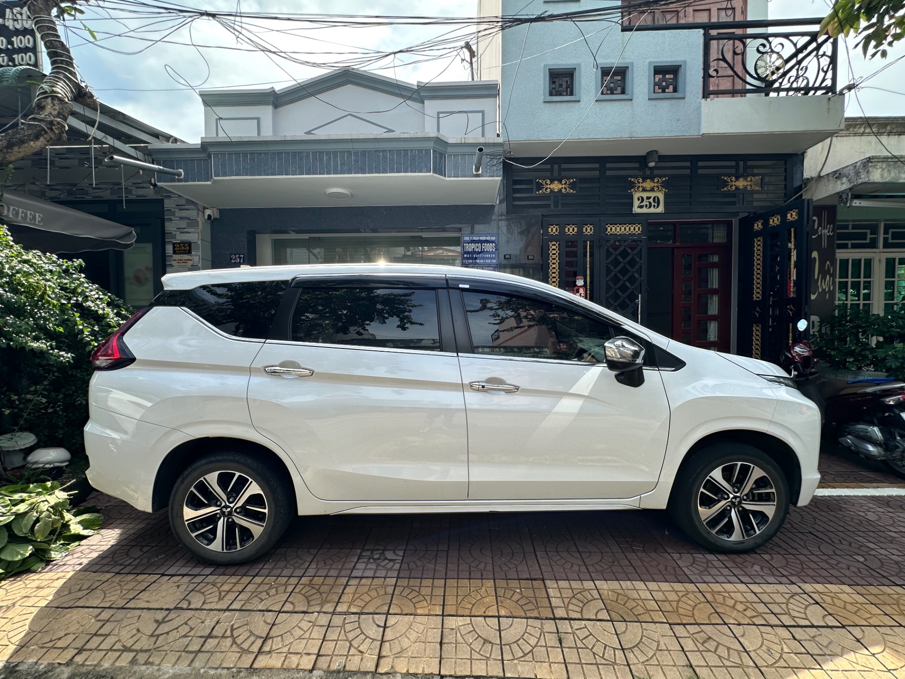 Mitsubishi Xpander 1.5 AT 2019 - Ngoại thất 2