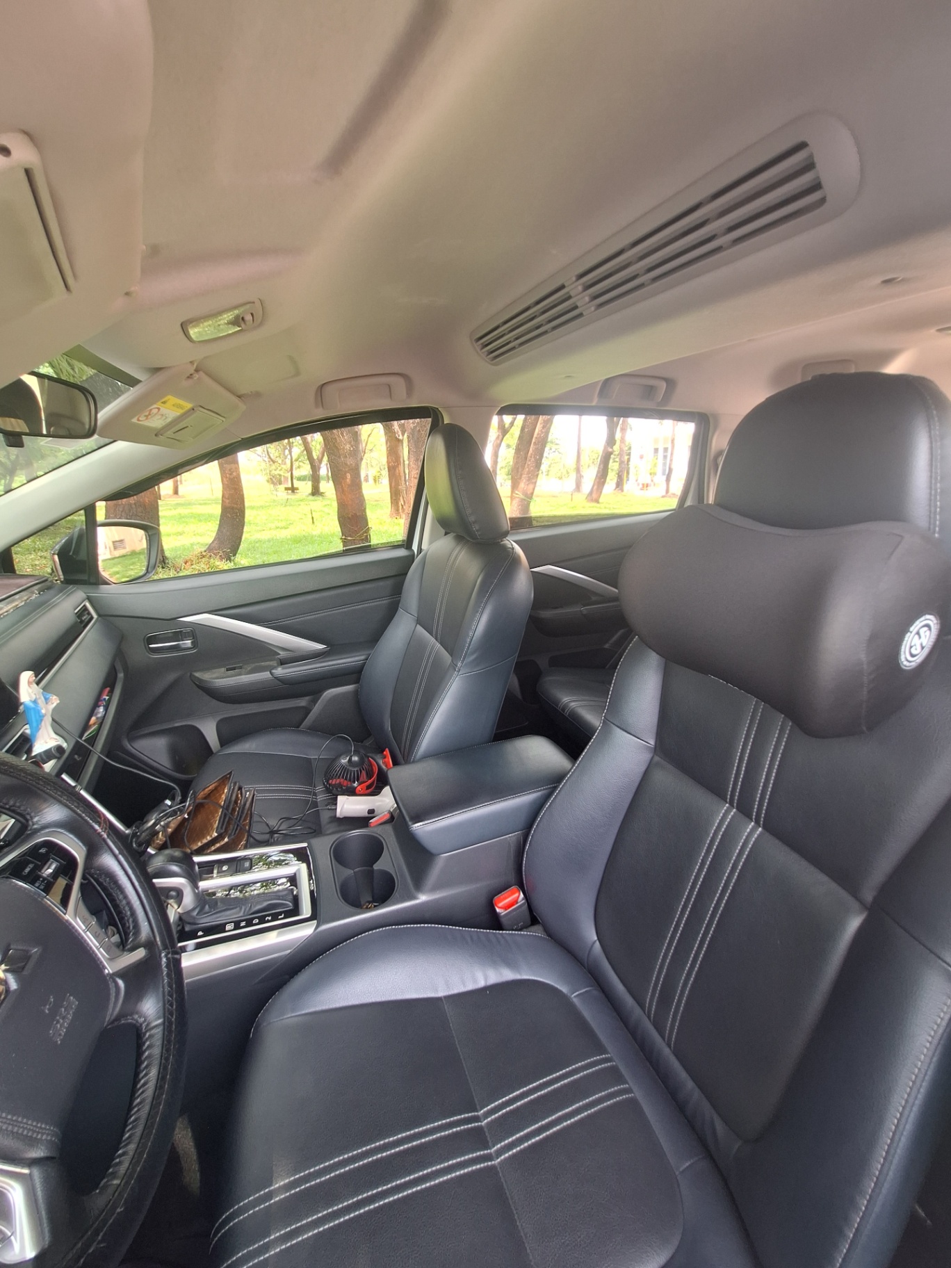 Mitsubishi Xpander Cross 1.5 AT 2023 - Nội thất 3