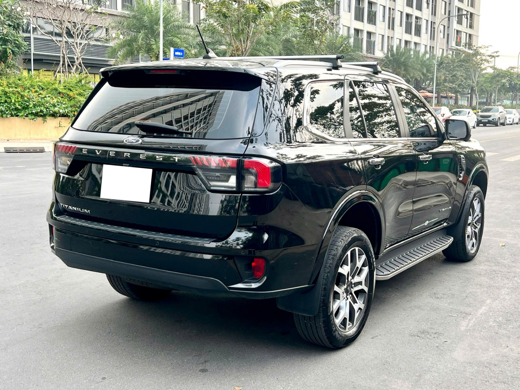 Ford Everest Titanium 2.0L 4x2 AT 2023 - Ngoại thất 3