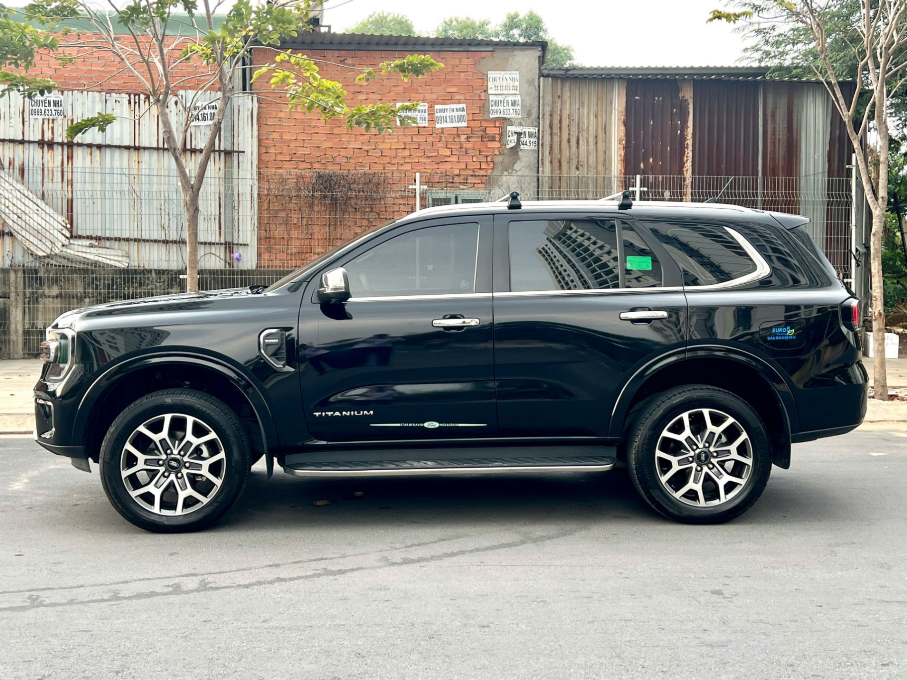 Ford Everest Titanium 2.0L 4x2 AT 2023 - Ngoại thất 2