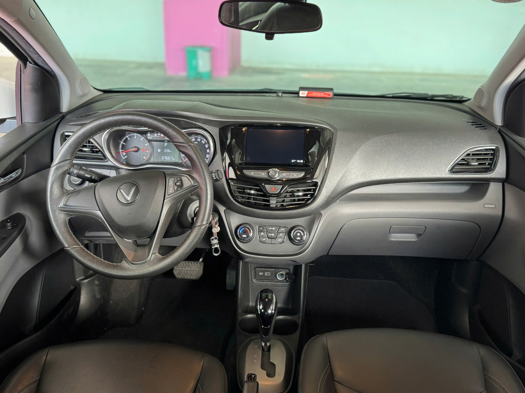 Vinfast Fadil 1.4 AT Premium 2020 - Nội thất 9