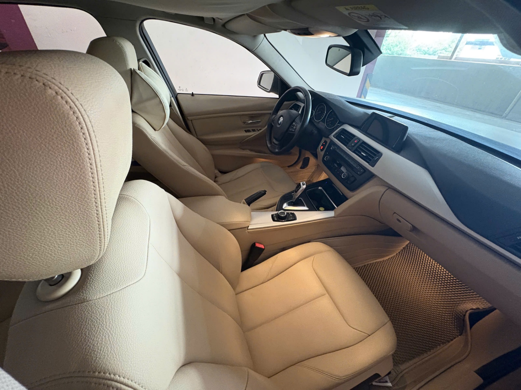 BMW 3 series 320i 2014 - Nội thất 5