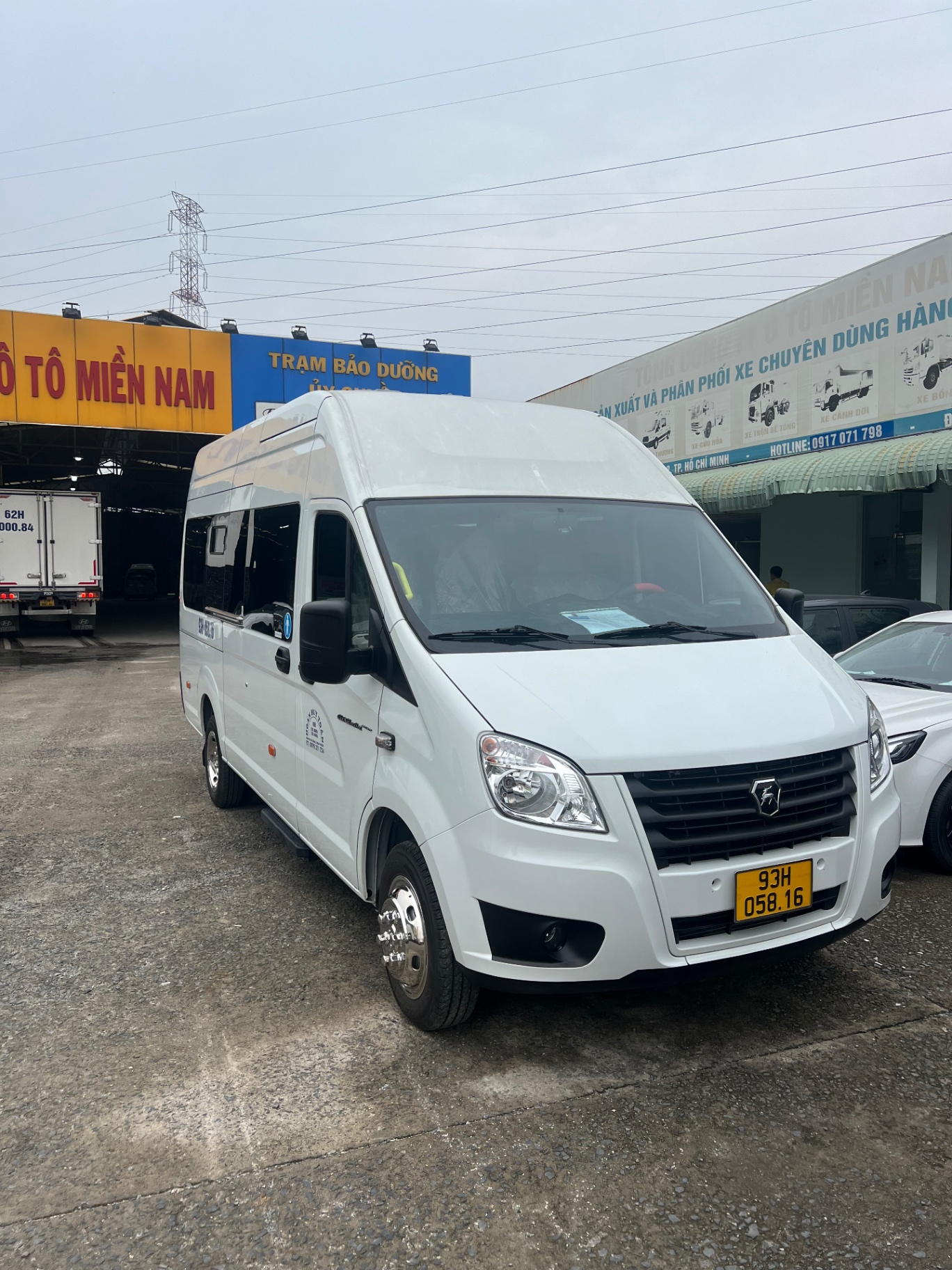 Gaz Gazelle 16 ghế Univer 2024 - Ngoại thất 4