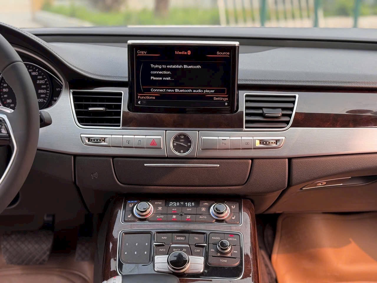 Audi A8 L V8 4.0L TFSI 2014 - Nội thất 4