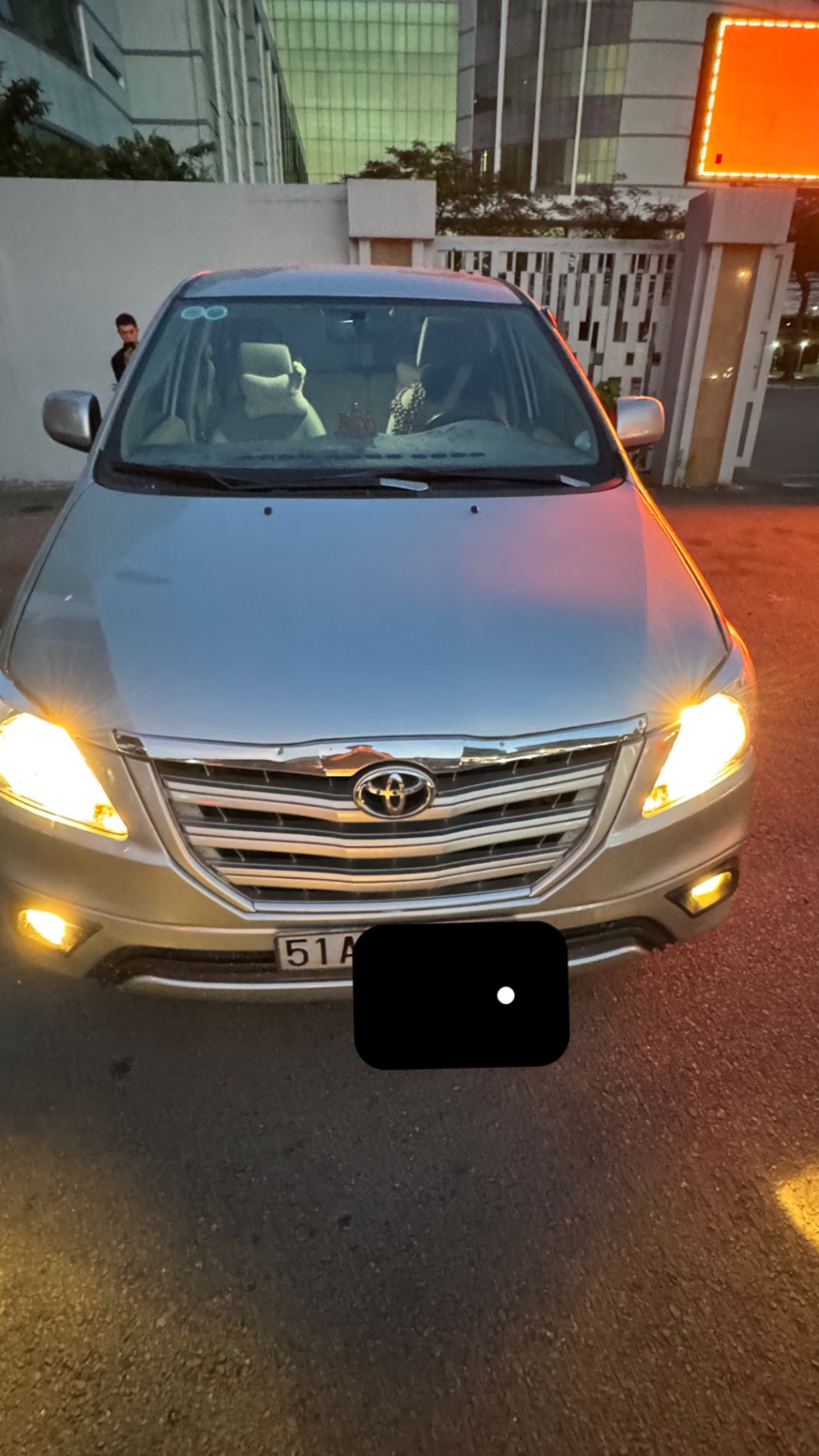 Toyota Innova 2.0E 2014