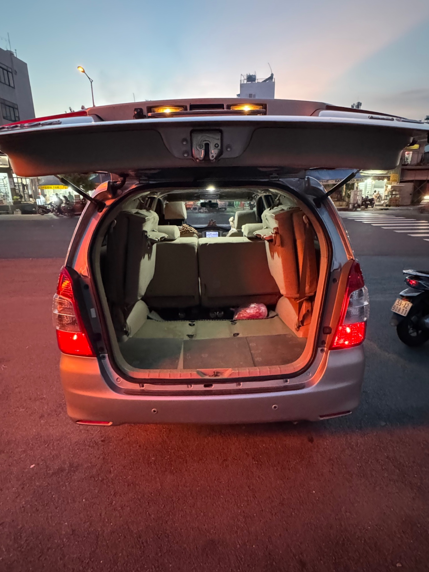 Toyota Innova 2.0E 2014 - Nội thất 1
