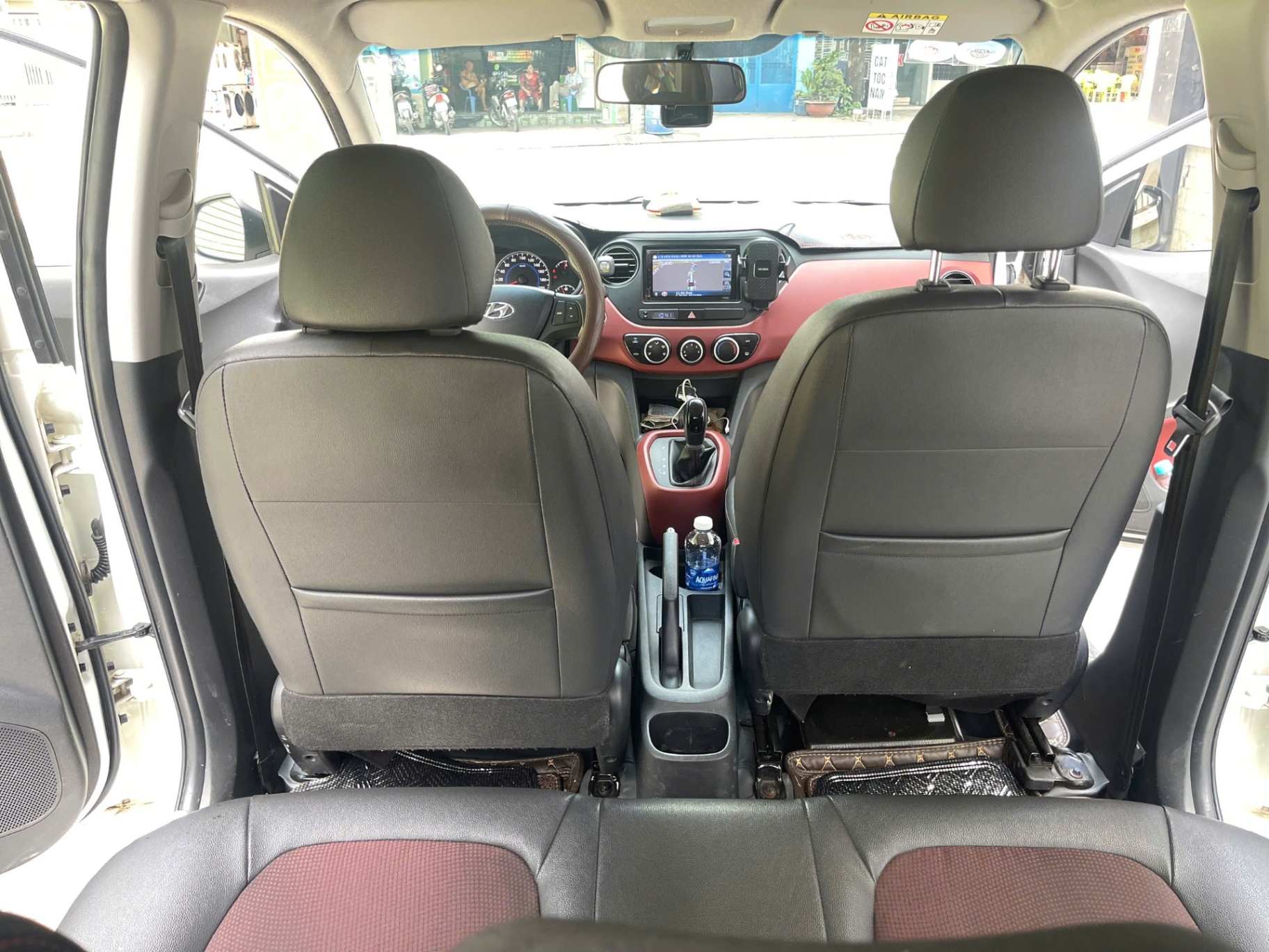 Hyundai I10 Grand 1.2 AT 2017 - Nội thất 2