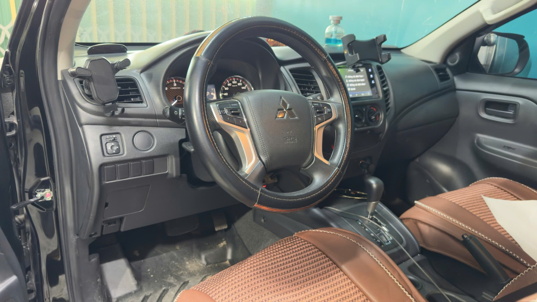Mitsubishi Triton 4x2 AT Mivec 2021 - Nội thất 2